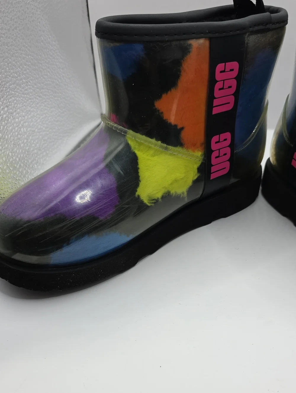Uggs Girls Size 2